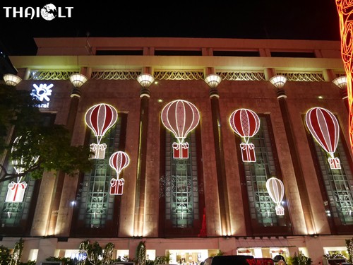 Christmas Decoration at Central Chidlom