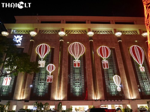 Christmas Decoration at Central Chidlom Christmas Decoration at Central Chidlom