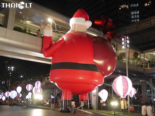Christmas Decoration at Central Embassy Christmas Decoration at Central Embassy