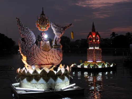 Loy Krathong in Thailand Loy Krathong in Thailand