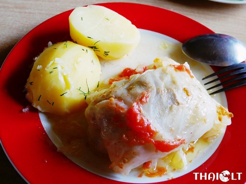 Balandėliai - Stuffed Cabbage Balandėliai - Stuffed Cabbage