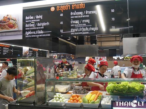 Food Court at Big C Rajdamri Supercenter