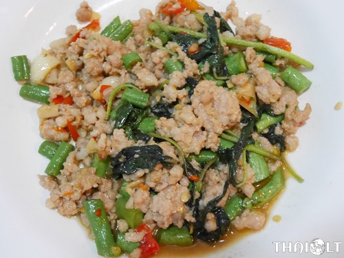Pad Kra Pao Tua Fak Yaw (Holy Basil Stir-Fry with Yardlong beans) Pad Kra Pao Tua Fak Yaw (Holy Basil Stir-Fry with Yardlong beans)