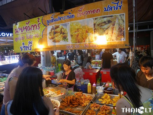Chatuchak Green (JJ Green) naktinis turgus Bankoke Chatuchak Green (JJ Green) naktinis turgus Bankoke