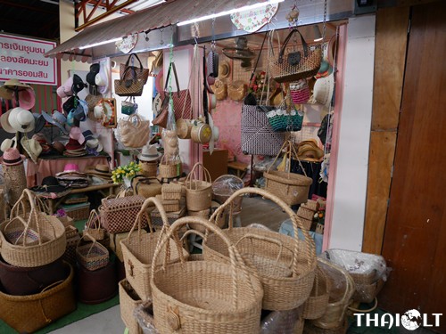 Khlong Lat Mayom Floating Market Khlong Lat Mayom Floating Market