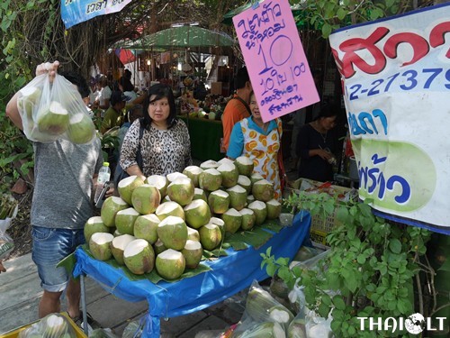 Khlong Lat Mayom Floating Market Khlong Lat Mayom Floating Market