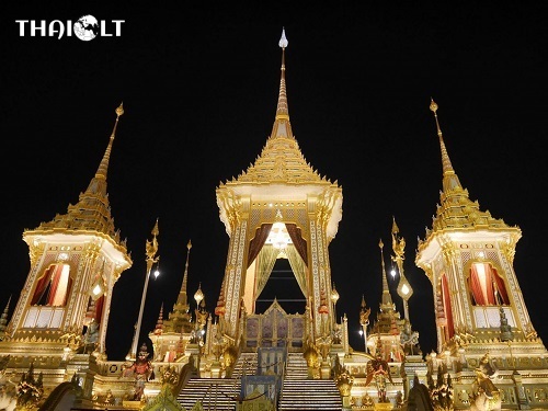 Visiting the Royal Crematorium in Bangkok Visiting the Royal Crematorium in Bangkok