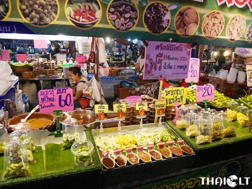 Sai Tai Mai Center Night Market – Shopping in Bangkok Sai Tai Mai Center Night Market – Shopping in Bangkok