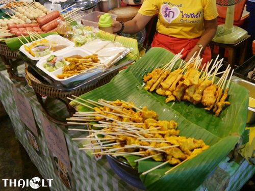 Tailandietiškas kiaulienos satajus Tailandietiškas kiaulienos satajus