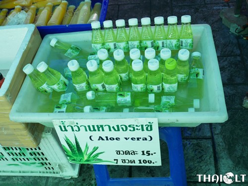 Aloe Vera juice at Taling Chan Floating Market Aloe Vera juice at Taling Chan Floating Market