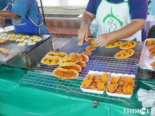 Khanom Buang Khanom Buang