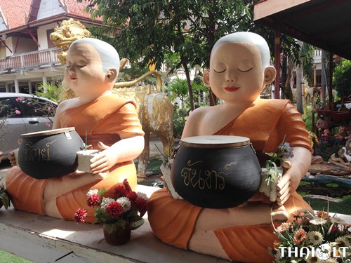 Wat Klang Khlong Takhian Wat Klang Khlong Takhian