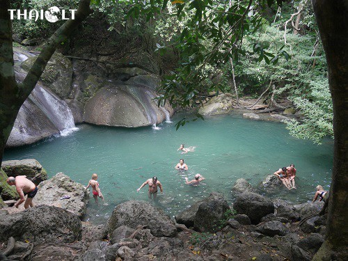 4 level of Erawan waterfall