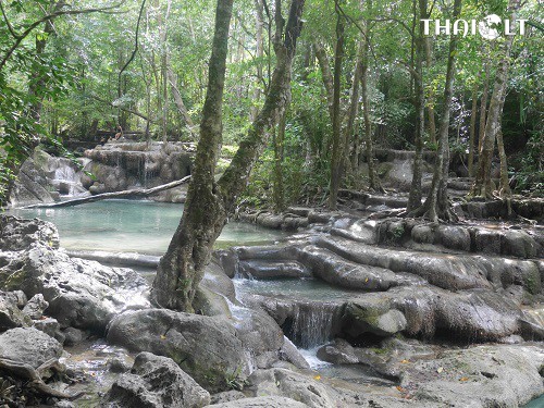 5 level of Erawan waterfall